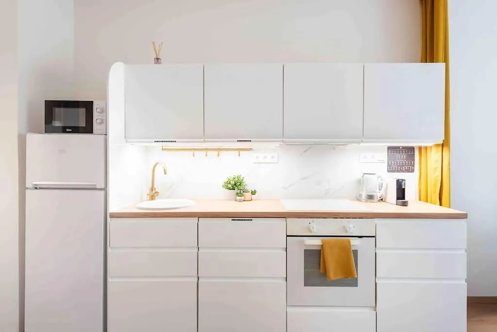 Golden Sunny Apartment, Centre, For 3 People Прага Апартаменты